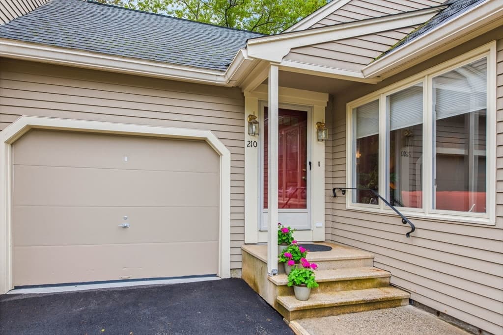 210 Brickett Hill Circle #210 photo 2