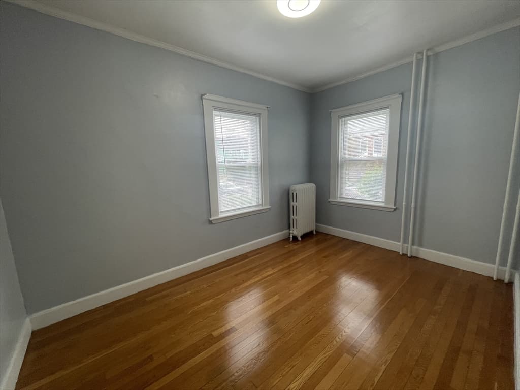 87 Glendower Rd #1 photo 5