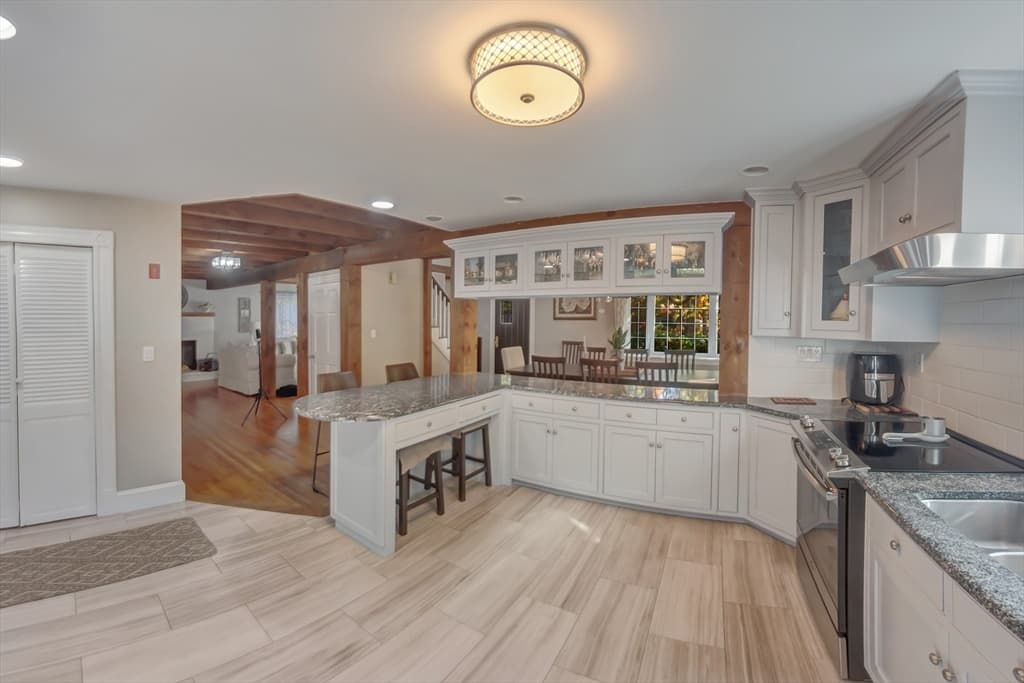 4 Hemlock Cir photo 2