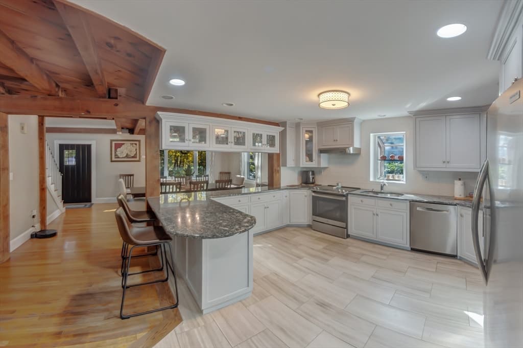 4 Hemlock Cir