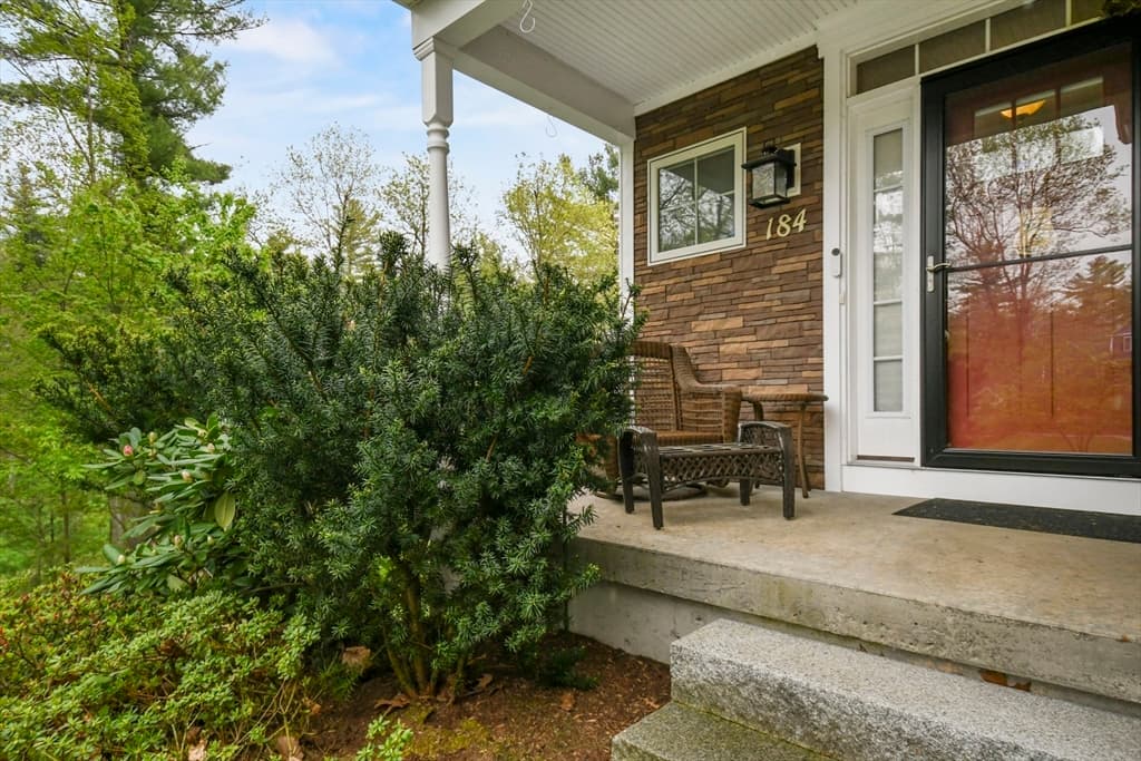 184 Glenwood Road photo 3