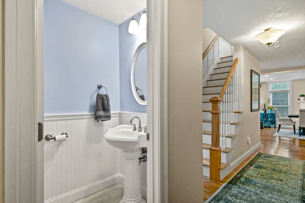184 Glenwood Road photo 4