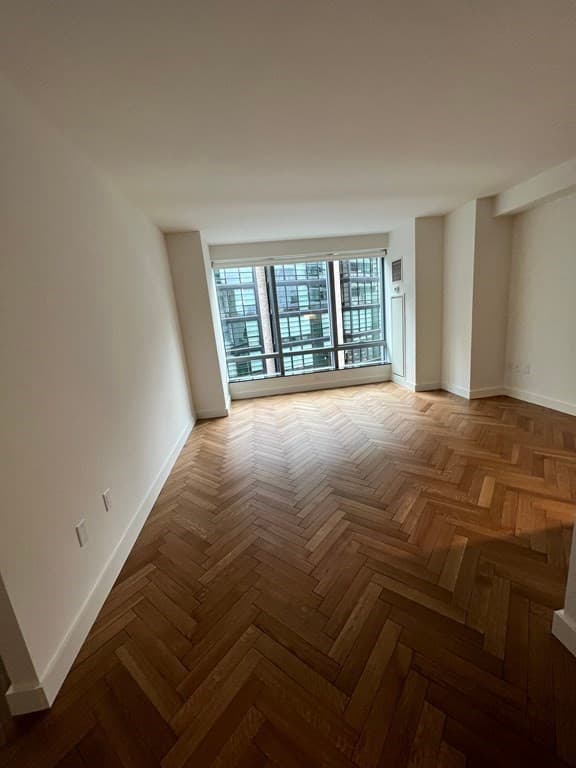 1 Avery Street #10E photo 4