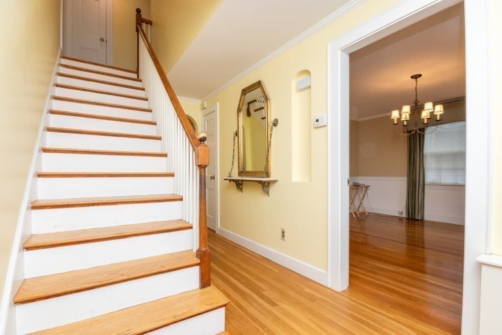 7 Hilltop St photo 5