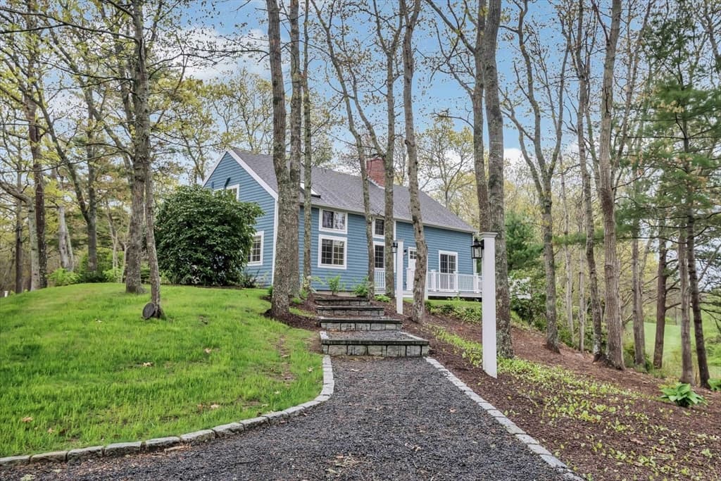 15 Greensward Rd