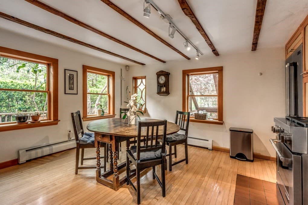108 Auburn Street photo 5