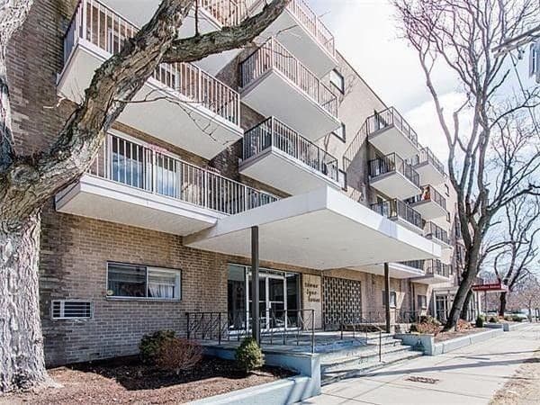 121 Tremont #221