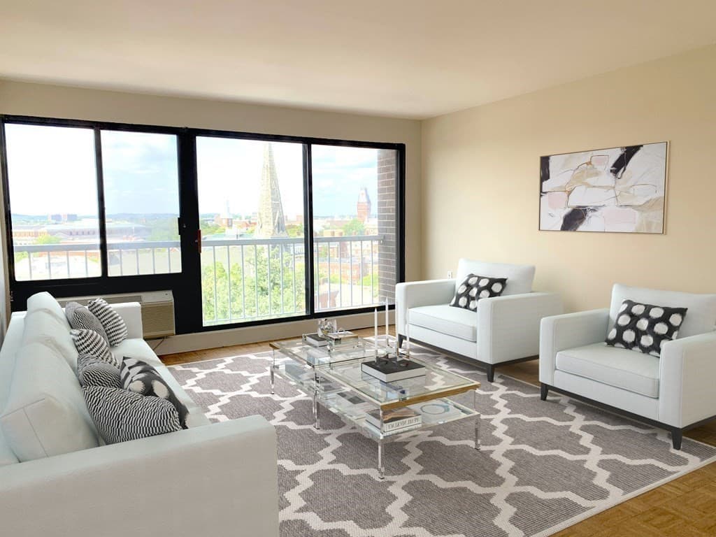 1105 Massachusetts Ave #9D