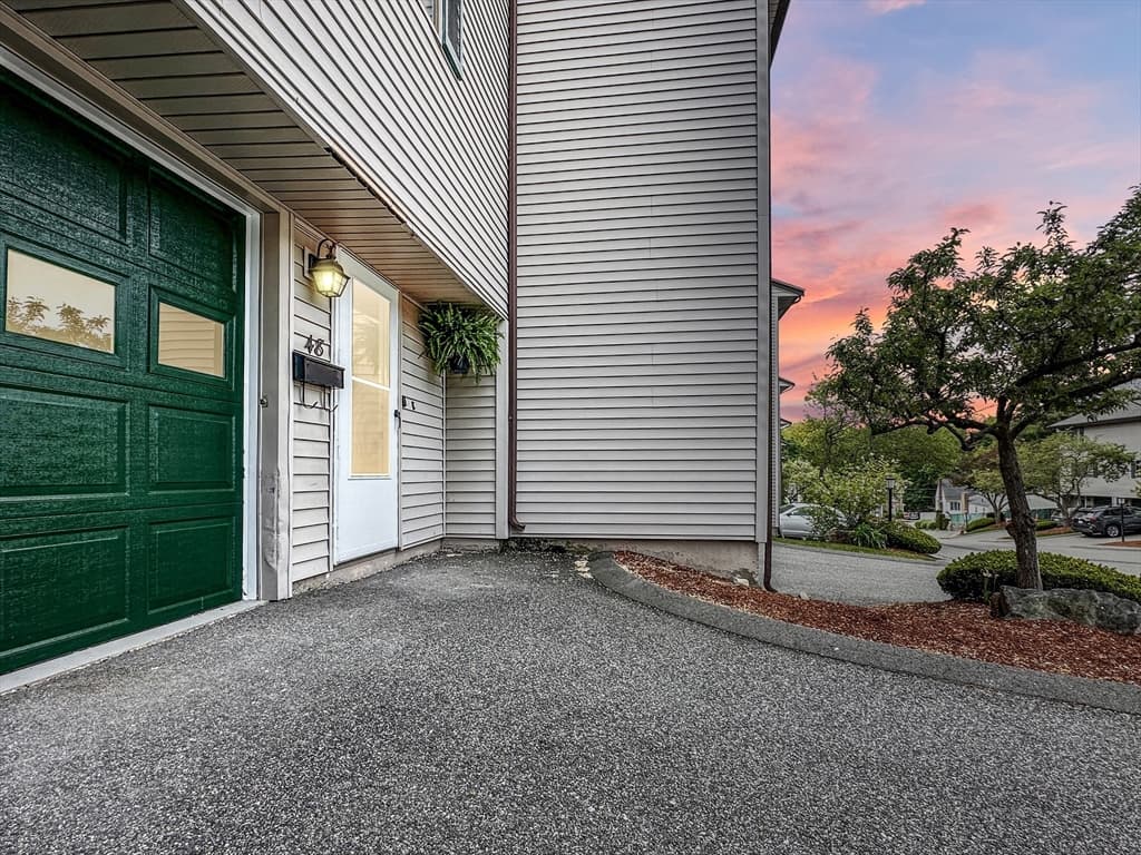 48 Crestview Dr #48