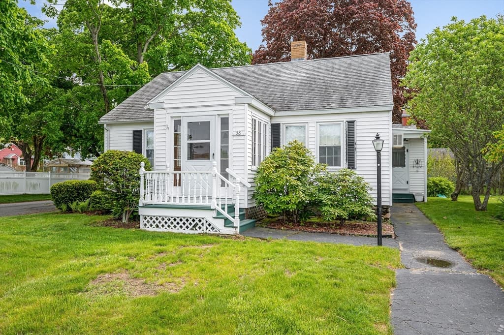 58 Riverdale St