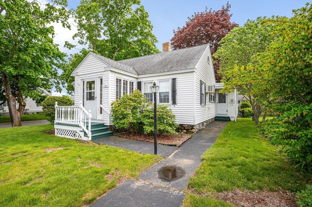 58 Riverdale St photo 4