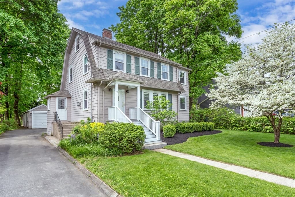 61 Brook Rd