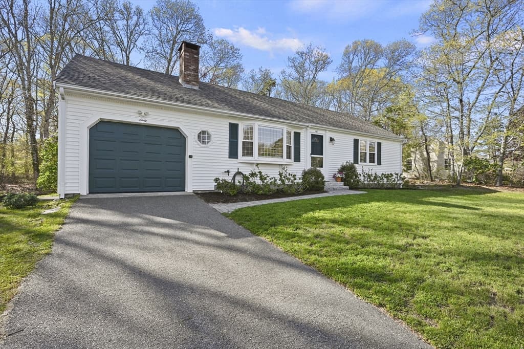 60 Freeboard Ln photo 2