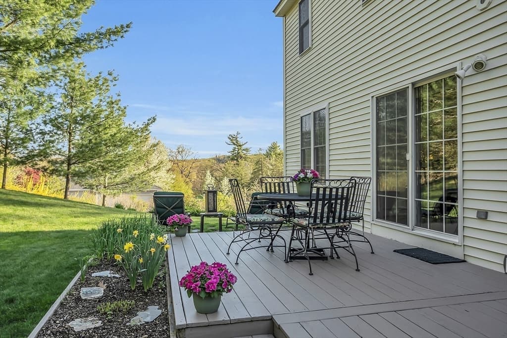 34 Woodland Drive photo 3