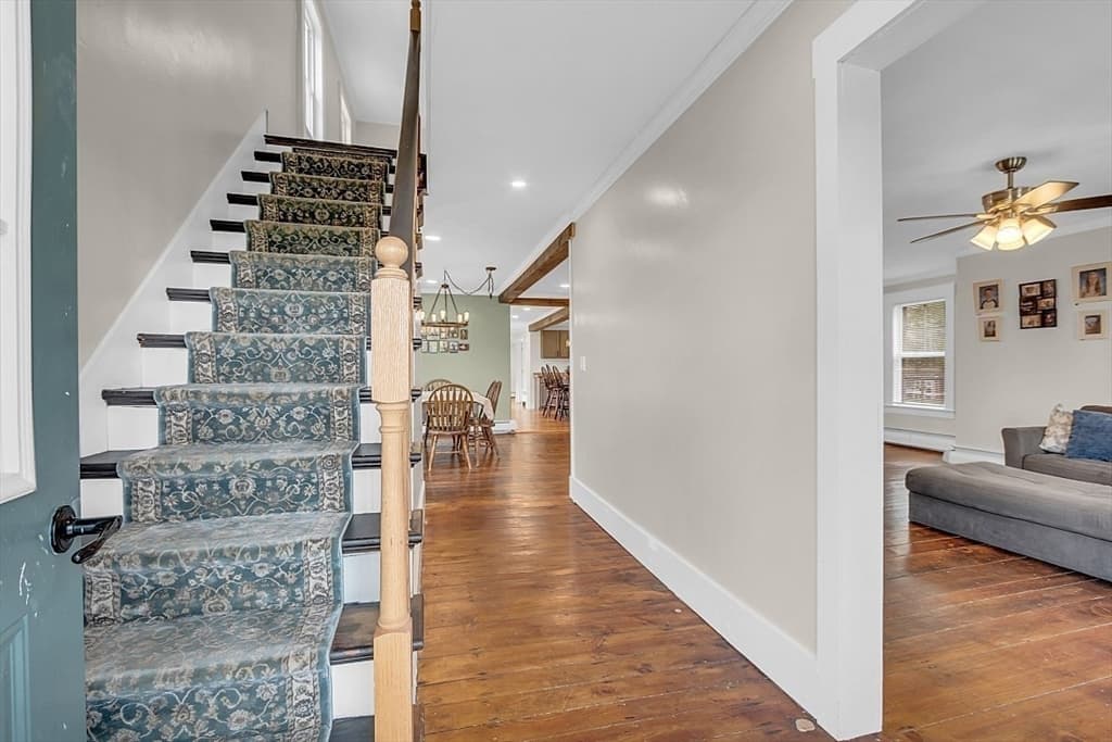 102 King St photo 5