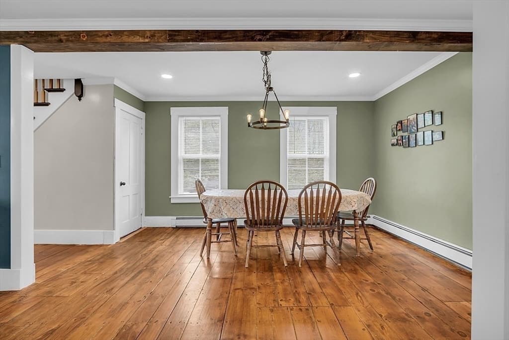 102 King St photo 4