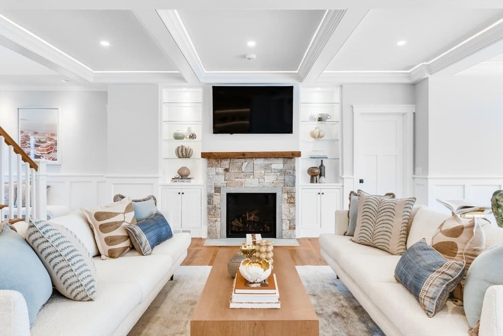 159 Sesuit Neck Road photo 3