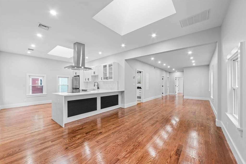 11 Ashmont St photo 3