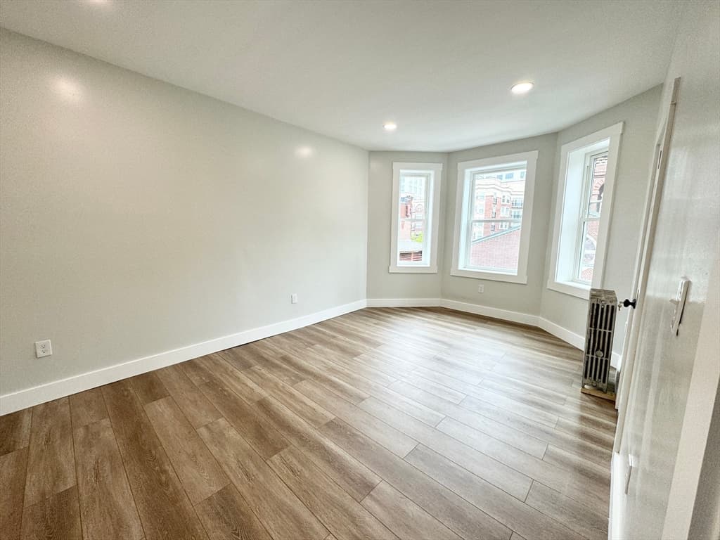 107 Jersey St #17