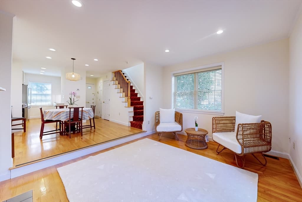 9 Winslow #9 photo 4