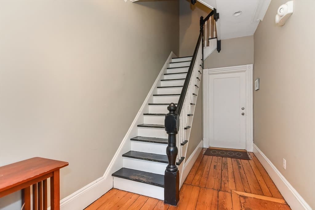 164 Boston St #3 photo 4