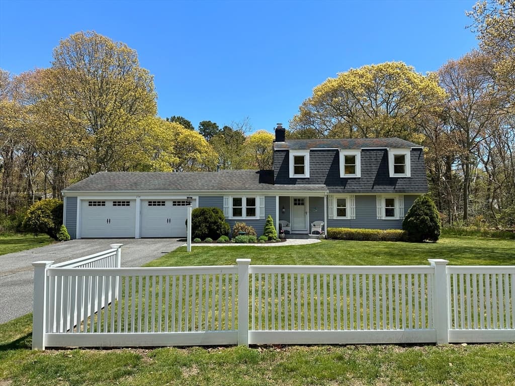 154 Longview Dr photo 3