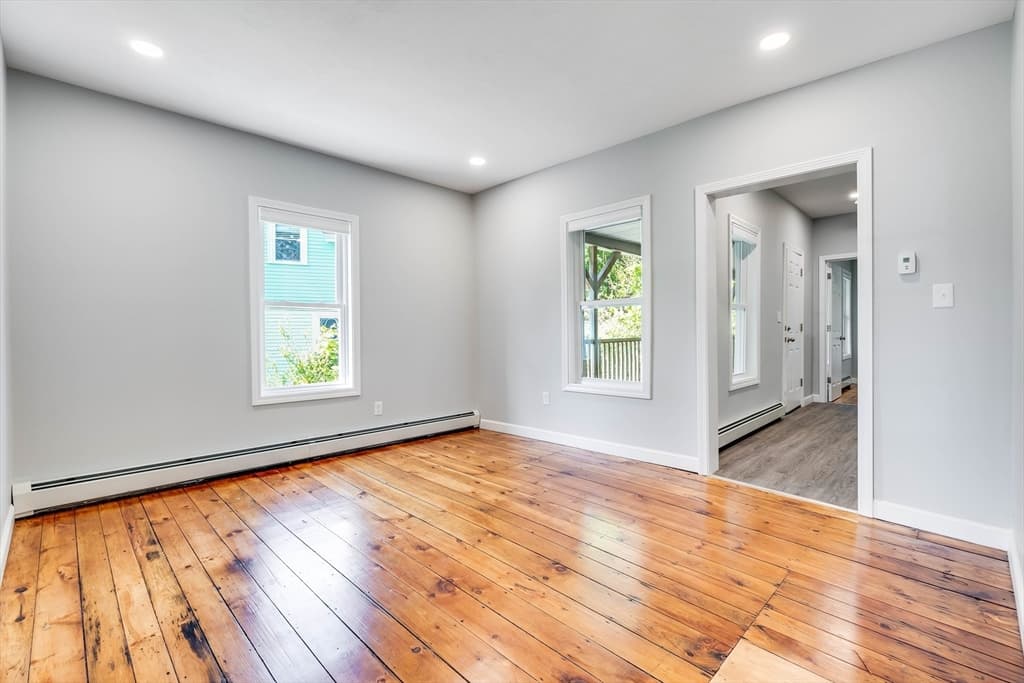 44 Saunders Street #1 photo 3