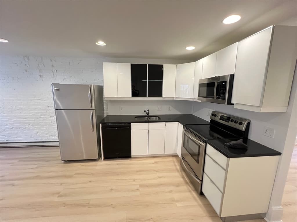 33 East Springfield St #1A photo 2