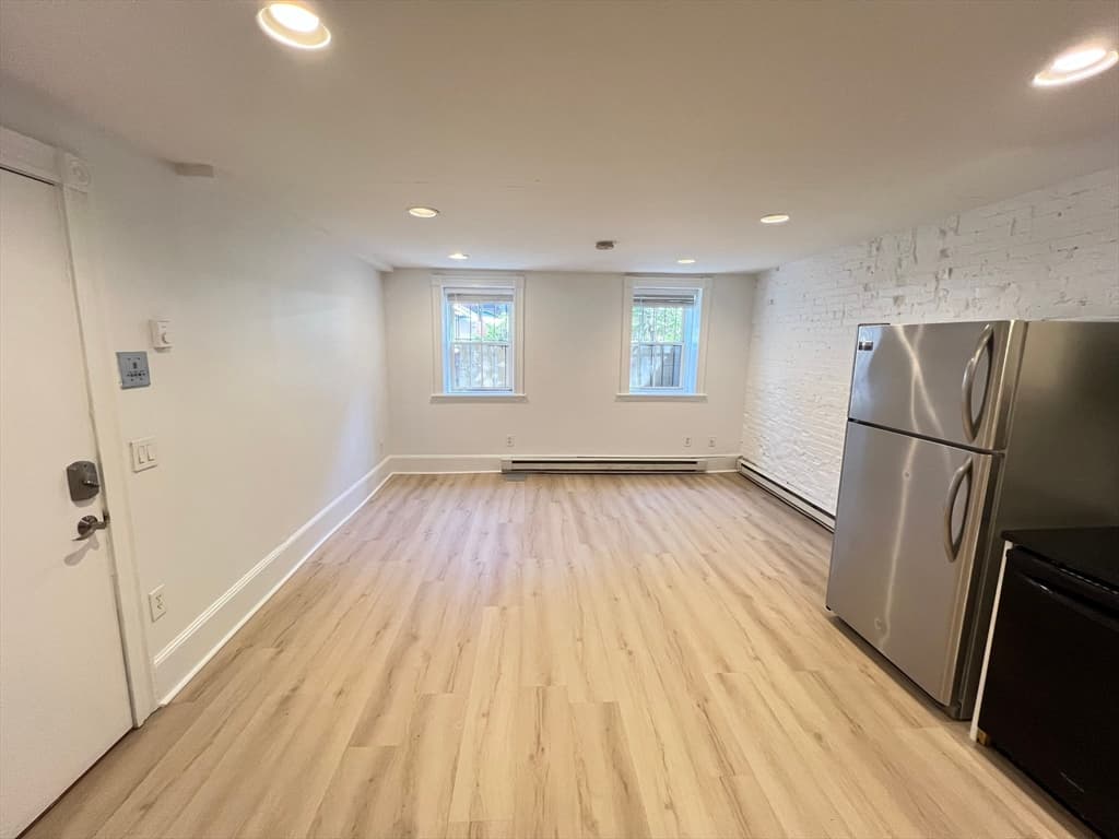 33 East Springfield St #1A photo 4