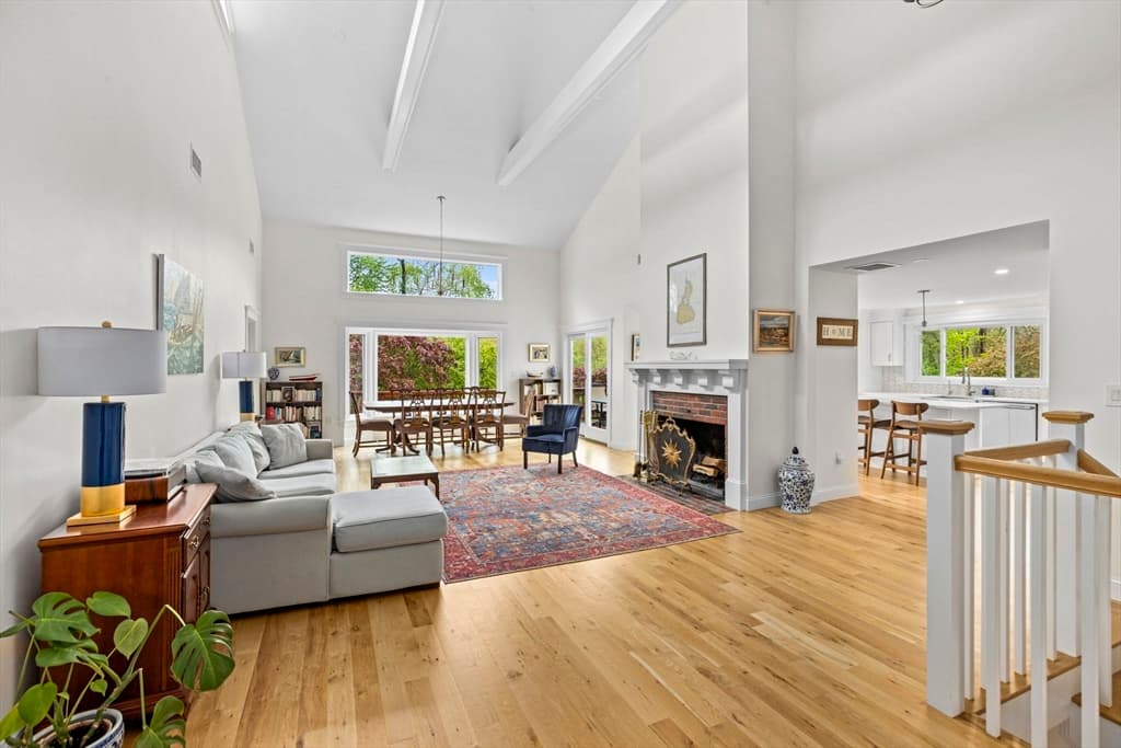 4 Cushing Street photo 2
