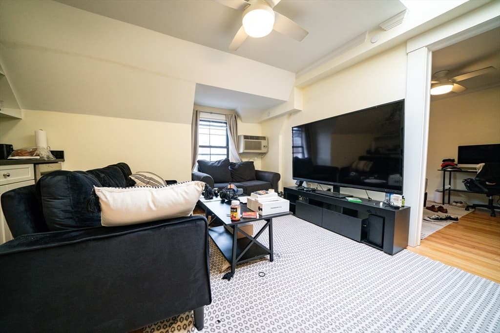 219 Commonwealth Ave #45