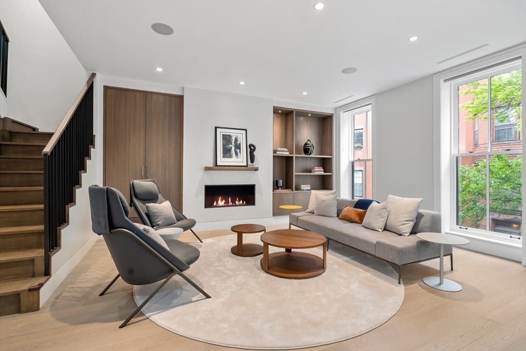 47 Hancock St #2 photo 3