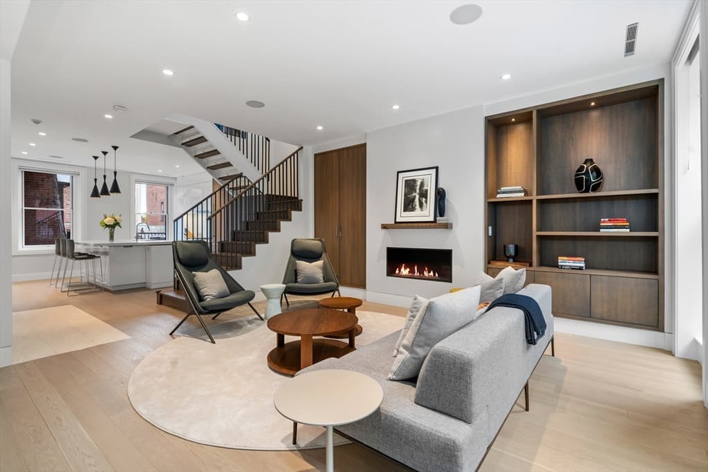 47 Hancock St #2
