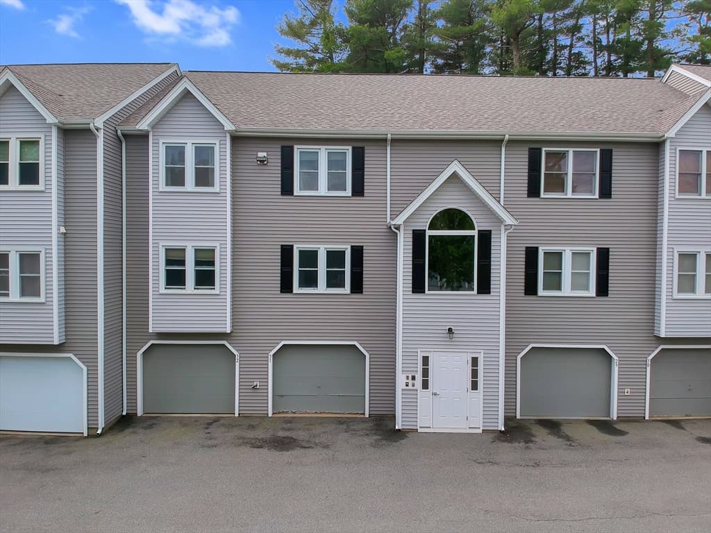 84 Tennis Plaza Rd #32 photo 2