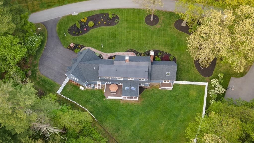 59 Boren Lane photo 2