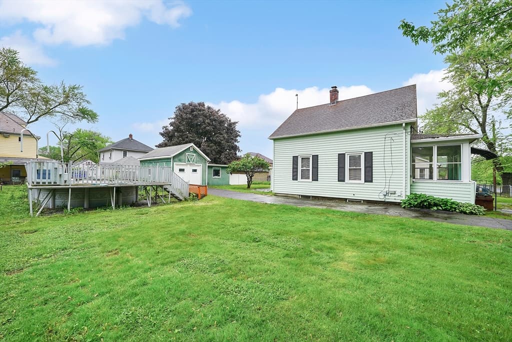 78 Narragansett Blvd photo 4