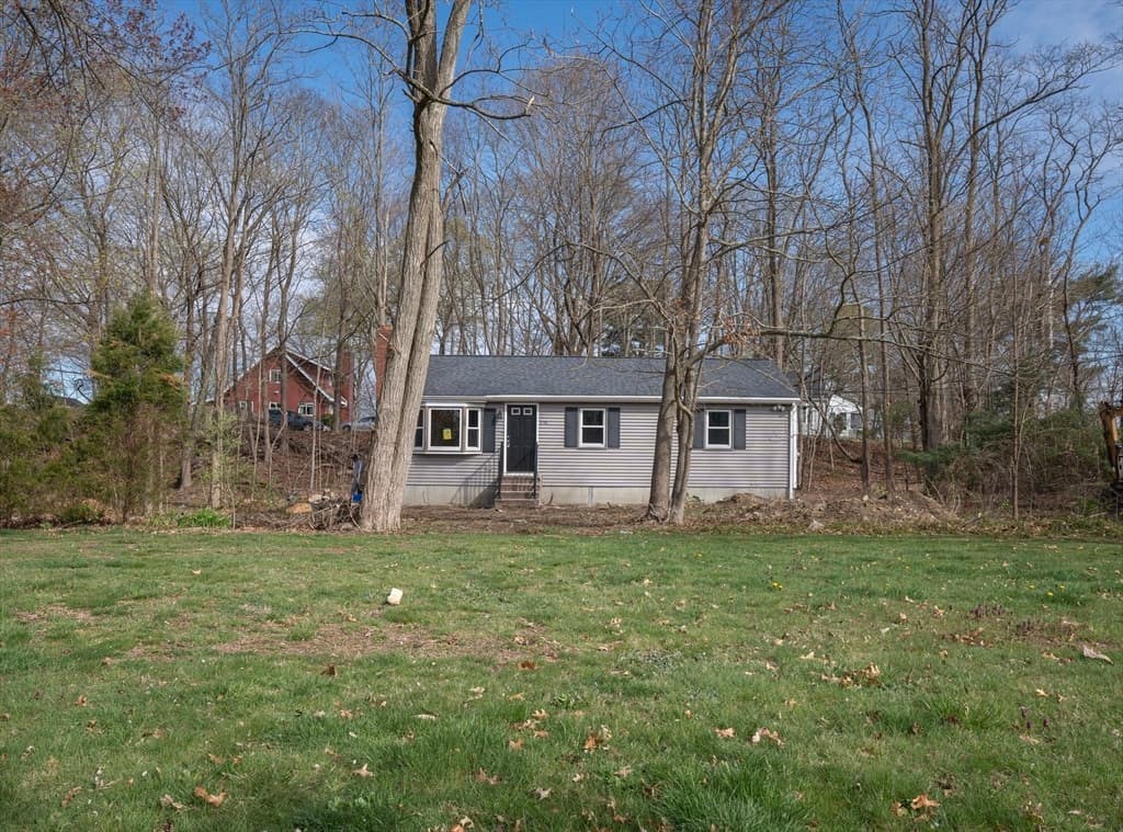 2105 Pleasant St photo 2