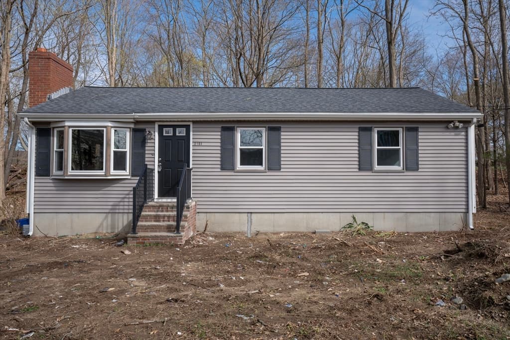 2105 Pleasant St photo 3
