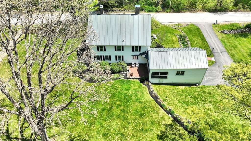 196 South Rd. photo 4