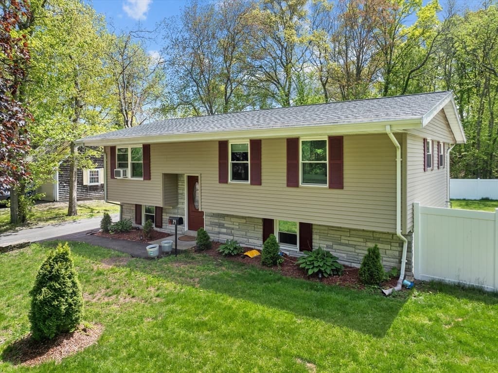 74 Briggs Street