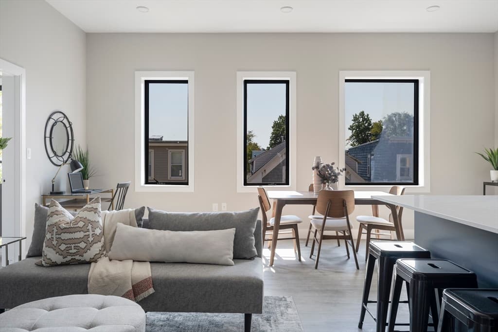 656 Saratoga #305