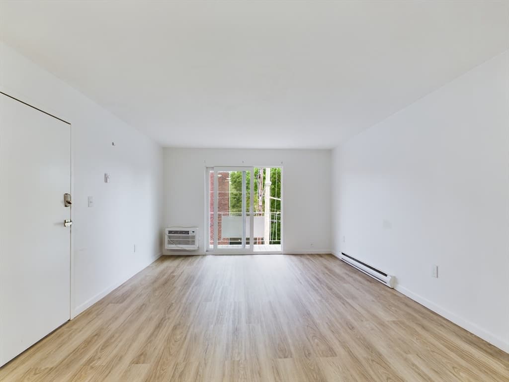 31 Vine St #38 photo 2