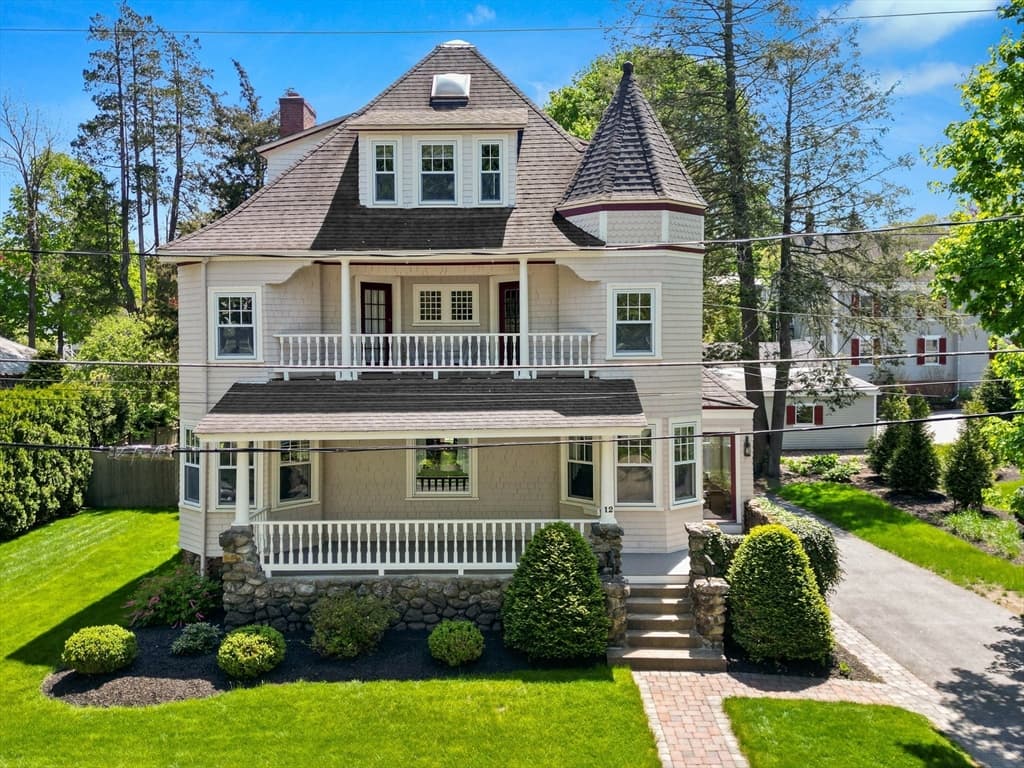 12 Locke St