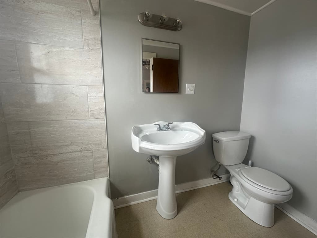 2 Thomas St #2S photo 3