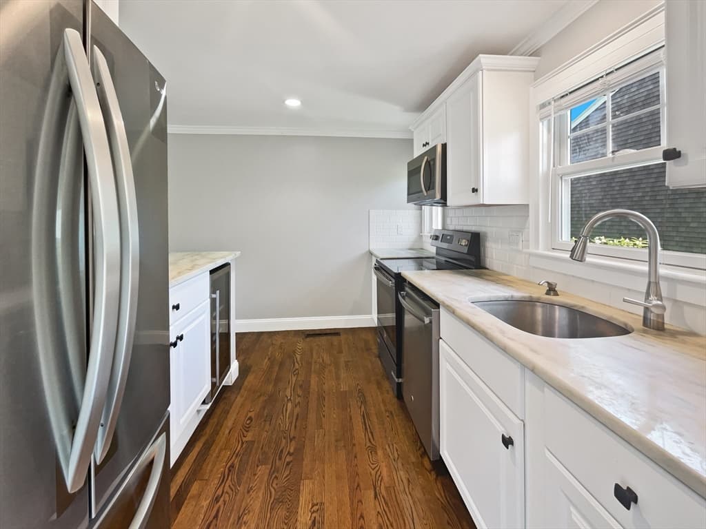 11 Oak St #16 photo 2