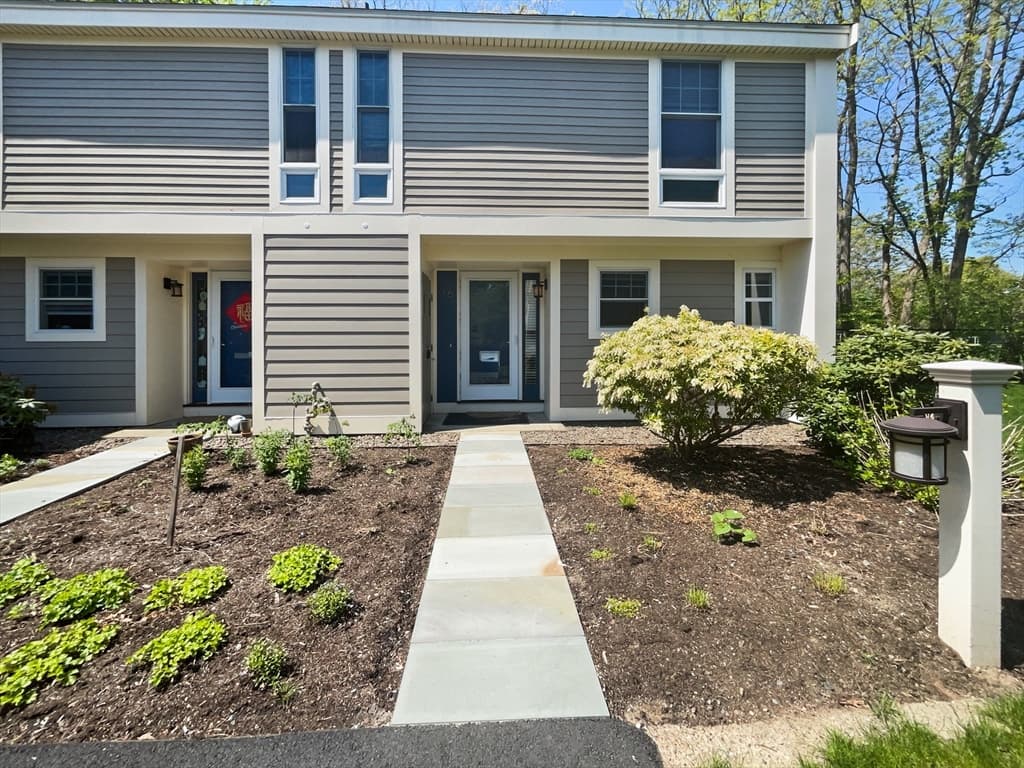 11 Oak St #16