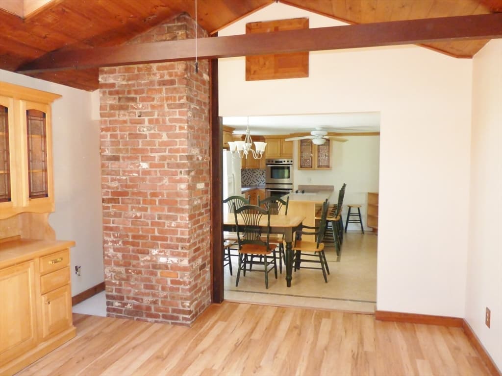 18 Limerick Ct photo 3