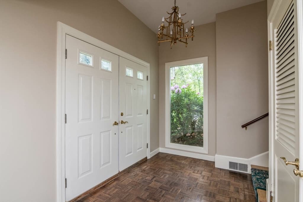 154 Deepwoods Dr photo 5