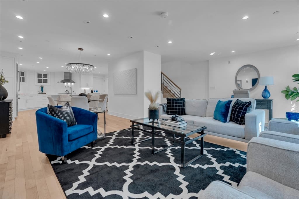 588 Tremont St #1 photo 2