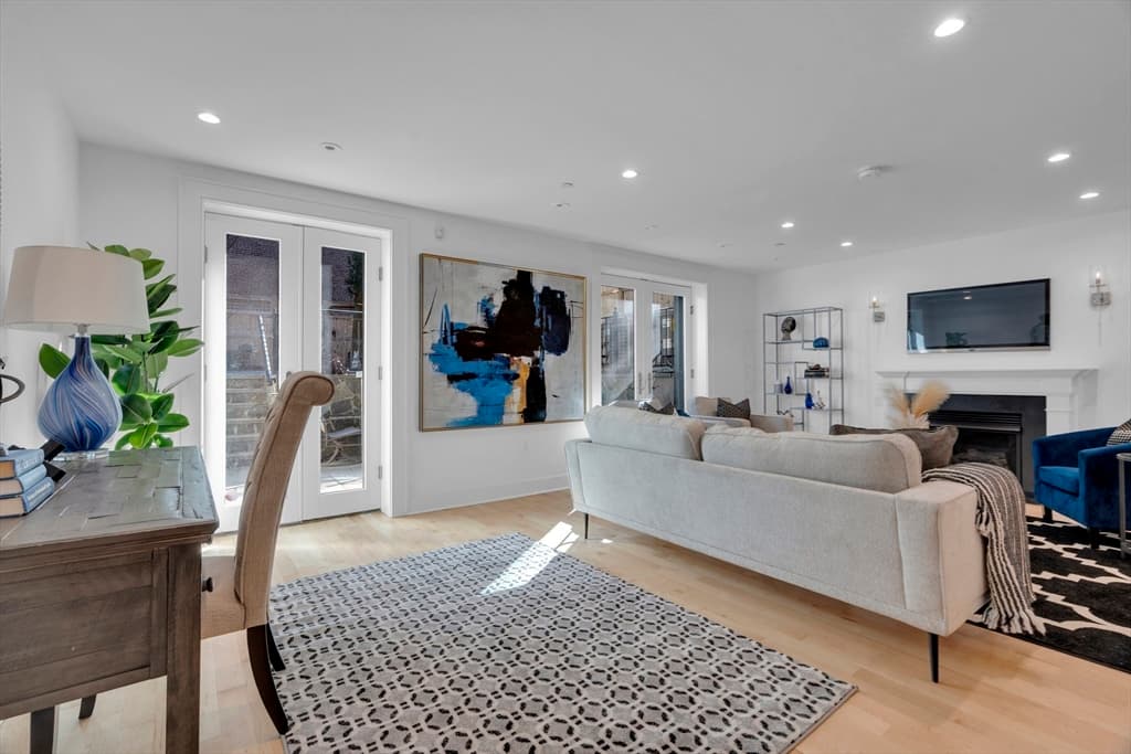 588 Tremont St #1 photo 5